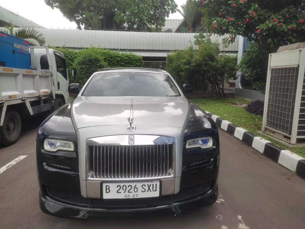 rolss royce ghost sentra