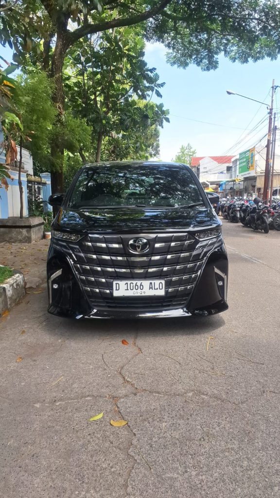 toyota alphard